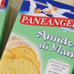 Scatola di Amido di Mais Paneangeli, ideale per addensare creme, budini, salse e per torte morbide.